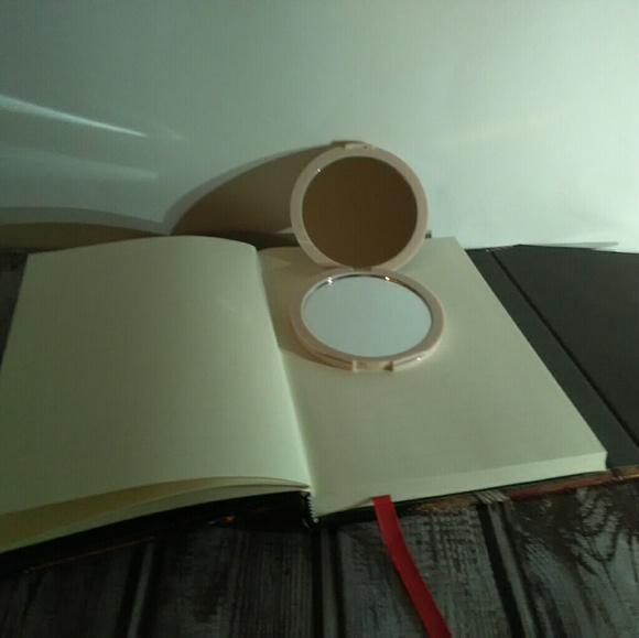 Artist Laurel Burch Journal + Revlon Compact - Picture 4 of 4